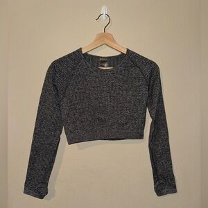 ECHT Women’s Medium grey & black Crop long sleeve shirt